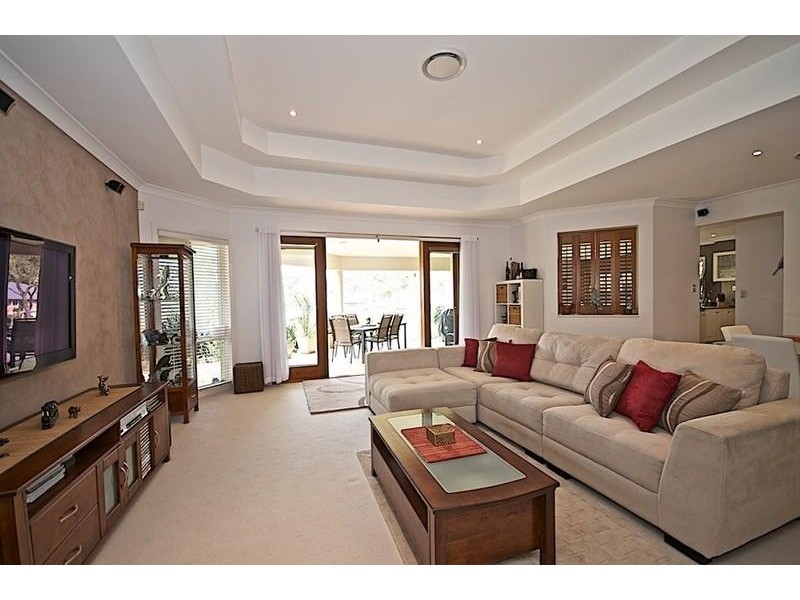 43 Chichester Dr, Arundel QLD 4214