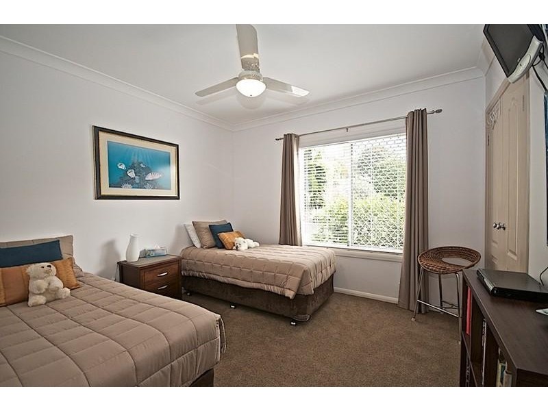 43 Chichester Dr, Arundel QLD 4214