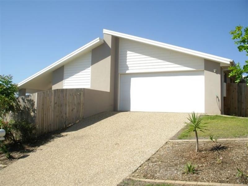 1/14 Paris Pde, Ormeau QLD 4208