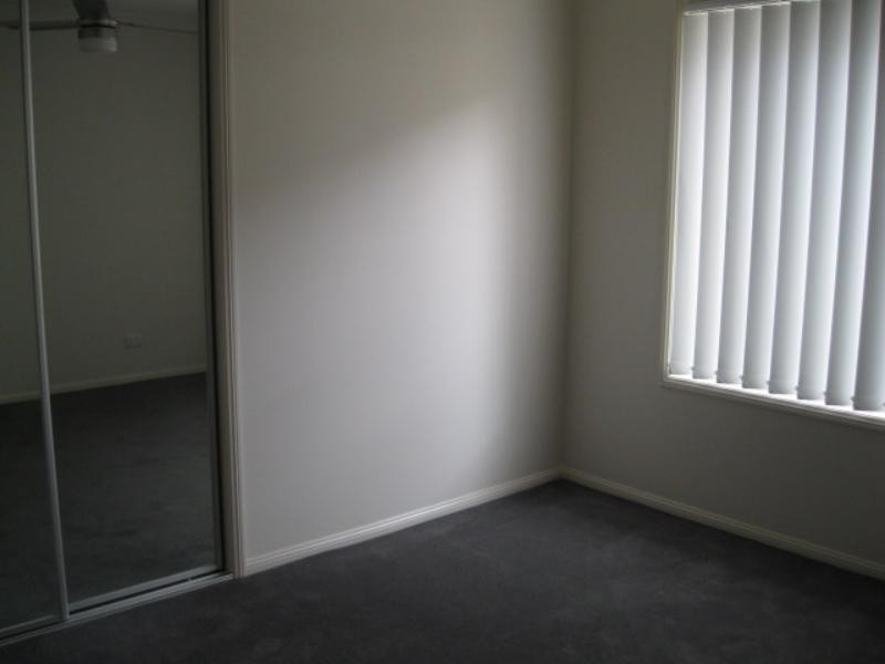 1/14 Paris Pde, Ormeau QLD 4208