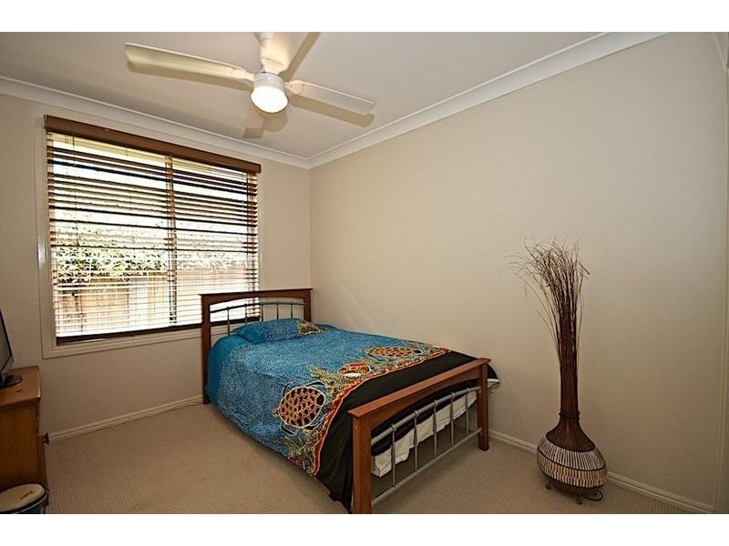 6 Yarraglen Pl, Parkwood QLD 4214