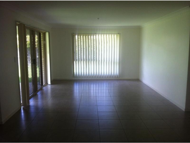 19 Moxey St, Marsden QLD 4132