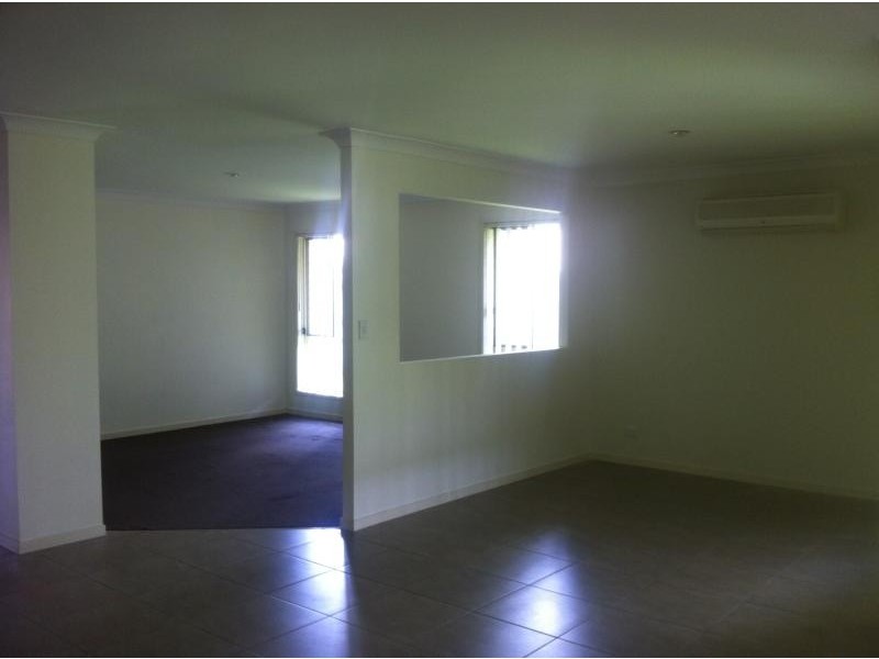 19 Moxey St, Marsden QLD 4132