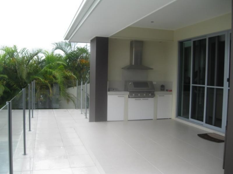 Hope Island QLD 4212