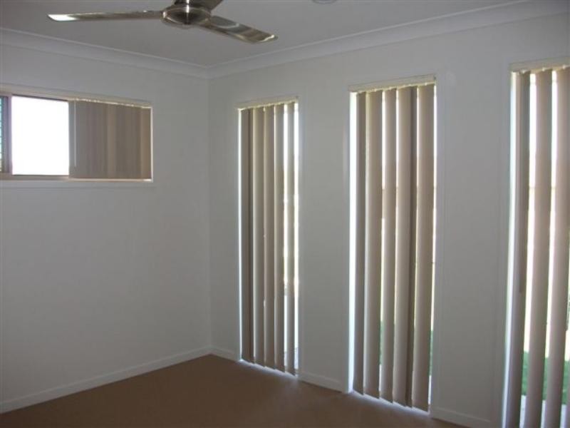 15 Pyrite St, Pimpama QLD 4209