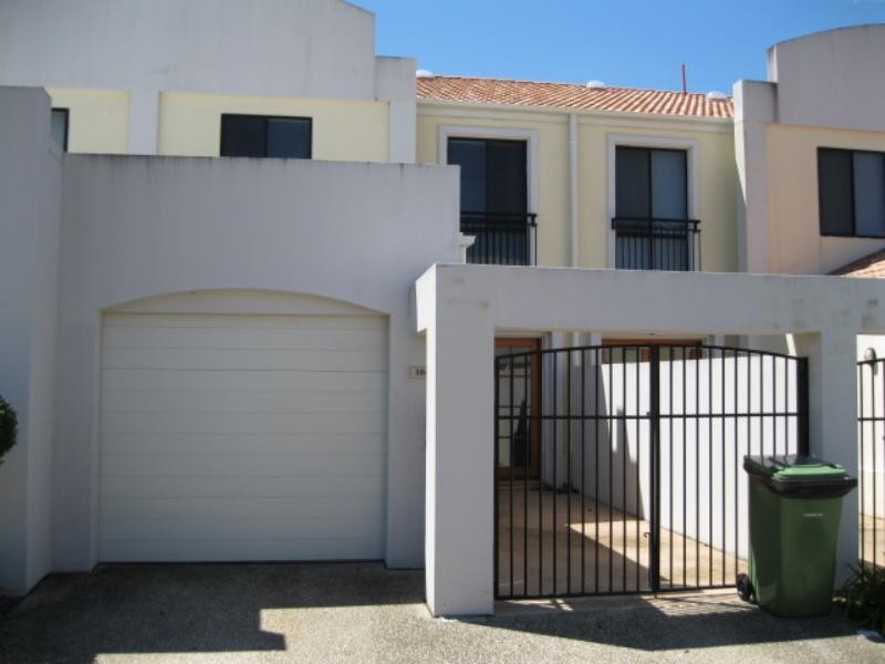 Hope Island QLD 4212