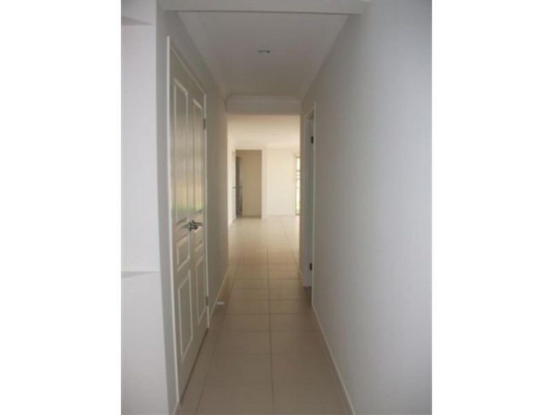 39 Winchester Cres, Pimpama QLD 4209
