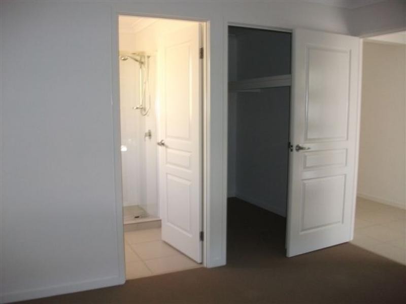 39 Winchester Cres, Pimpama QLD 4209