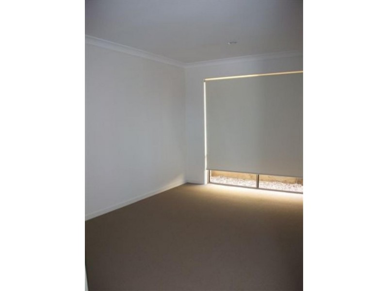 39 Winchester Cres, Pimpama QLD 4209