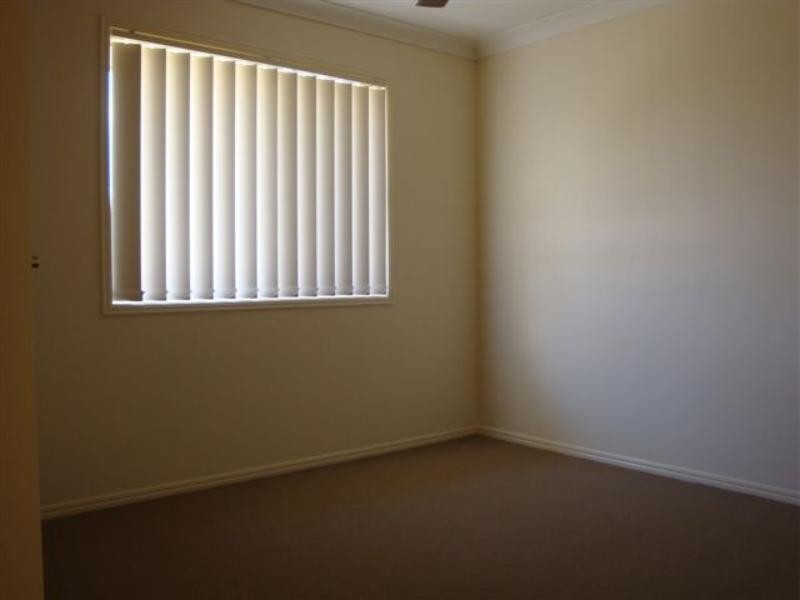 50 Alvine Dr, Eagleby QLD 4207