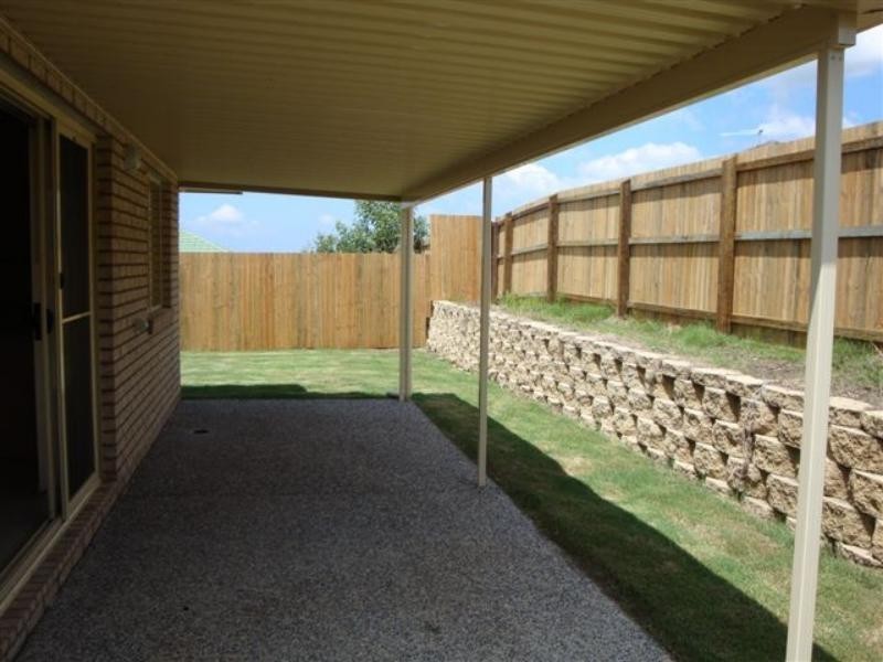 50 Alvine Dr, Eagleby QLD 4207