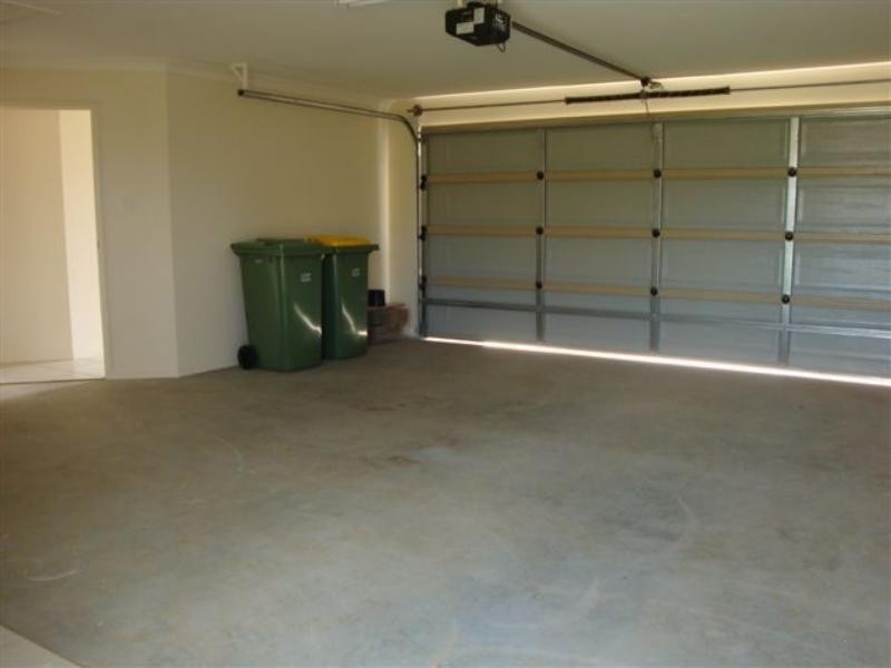 50 Alvine Dr, Eagleby QLD 4207