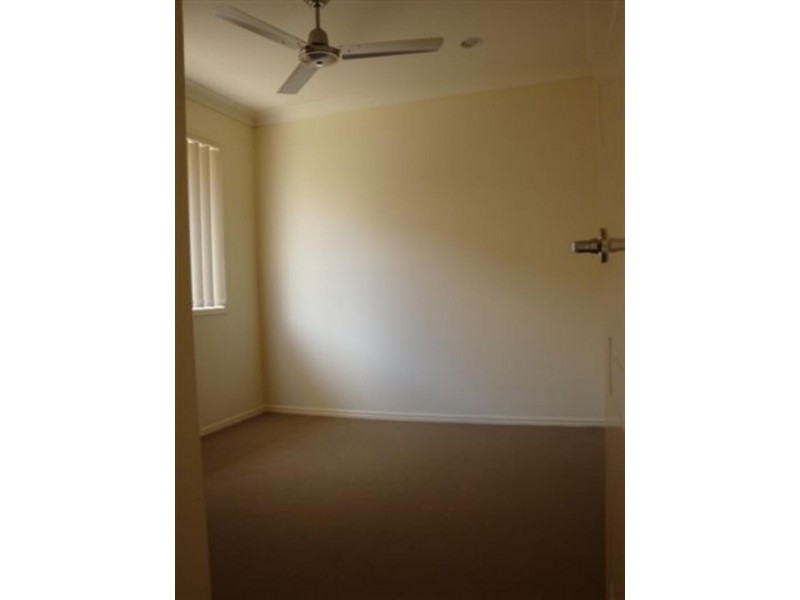 50 Alvine Dr, Eagleby QLD 4207