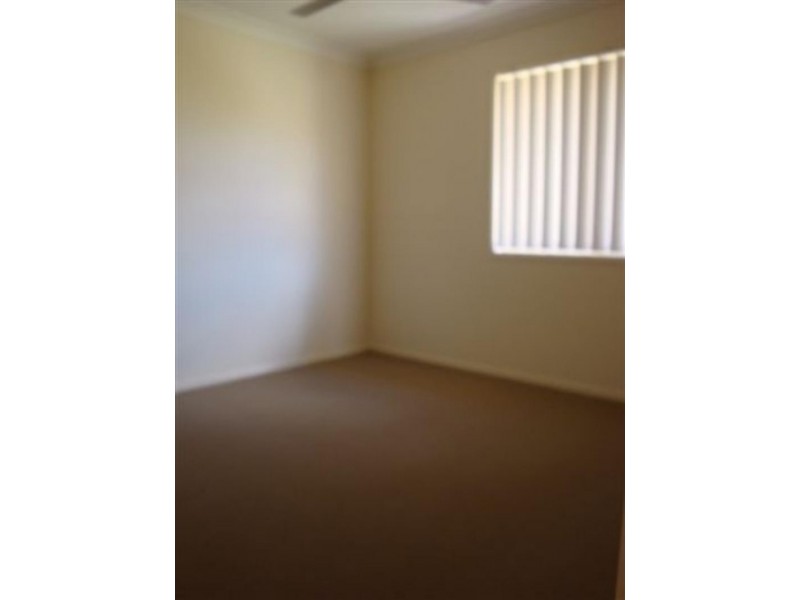 50 Alvine Dr, Eagleby QLD 4207