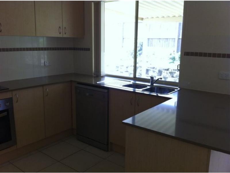 50 Alvine Dr, Eagleby QLD 4207