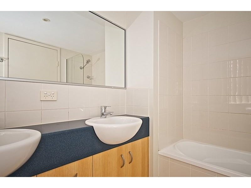 9/18 Parker St, Labrador QLD 4215