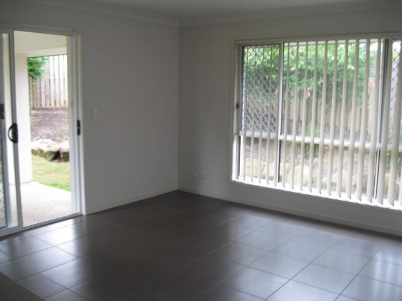 2 Ritz Rd, Coomera QLD 4209