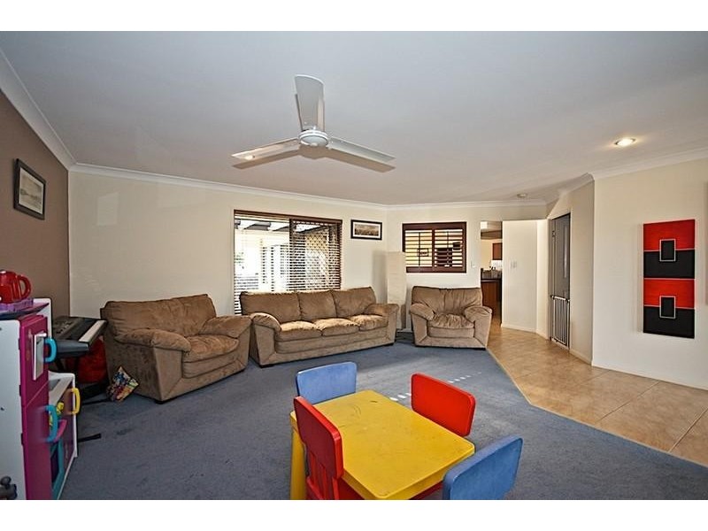 71 Christina Ryan Way, Arundel QLD 4214