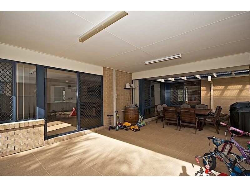 71 Christina Ryan Way, Arundel QLD 4214