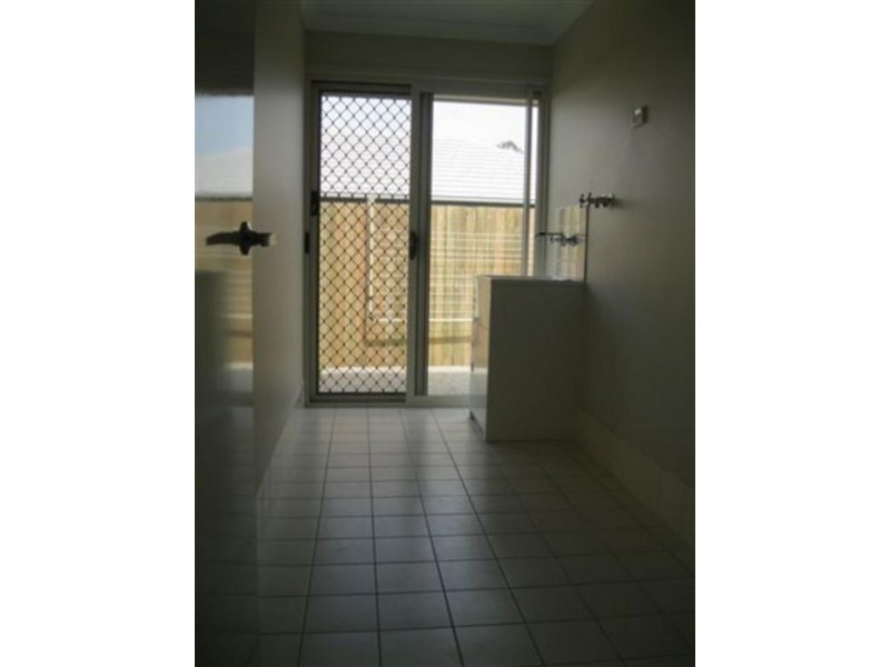 12 Anlaby Dr, Pimpama QLD 4209