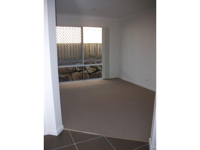 21 Pyrite St, Pimpama QLD 4209