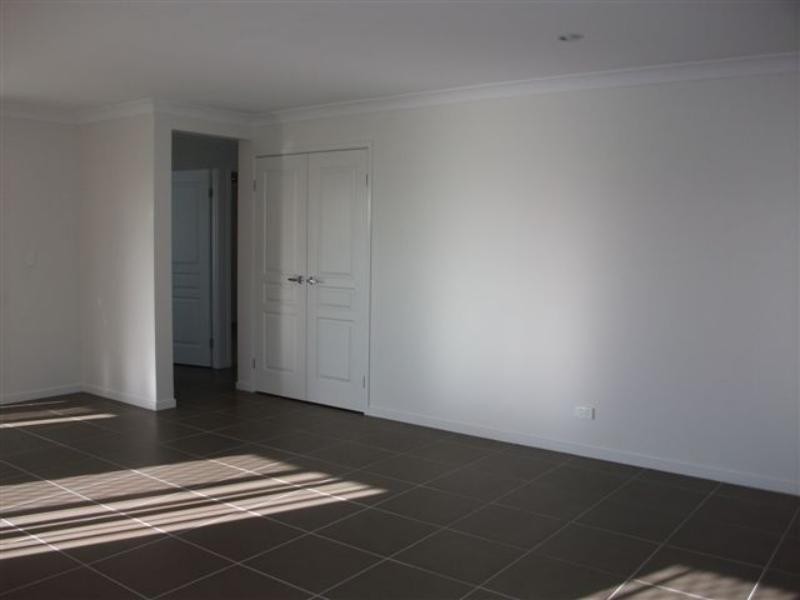 21 Pyrite St, Pimpama QLD 4209