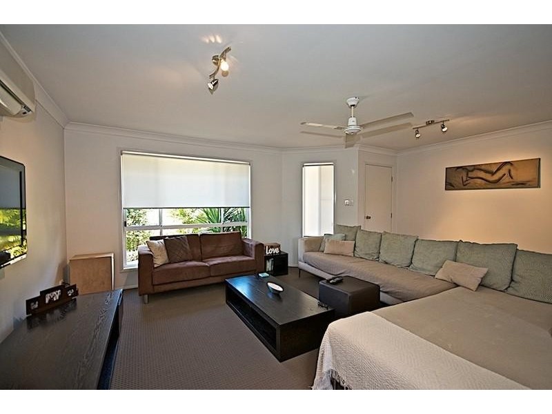 112 Henry Cotton Dr, Parkwood QLD 4214