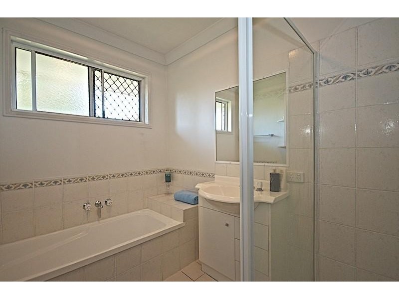 112 Henry Cotton Dr, Parkwood QLD 4214