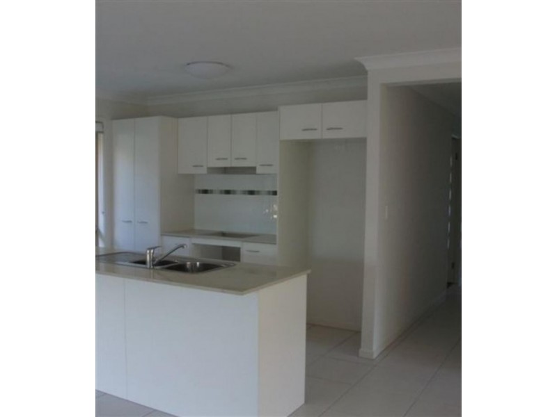 6 Pyrite St, Pimpama QLD 4209