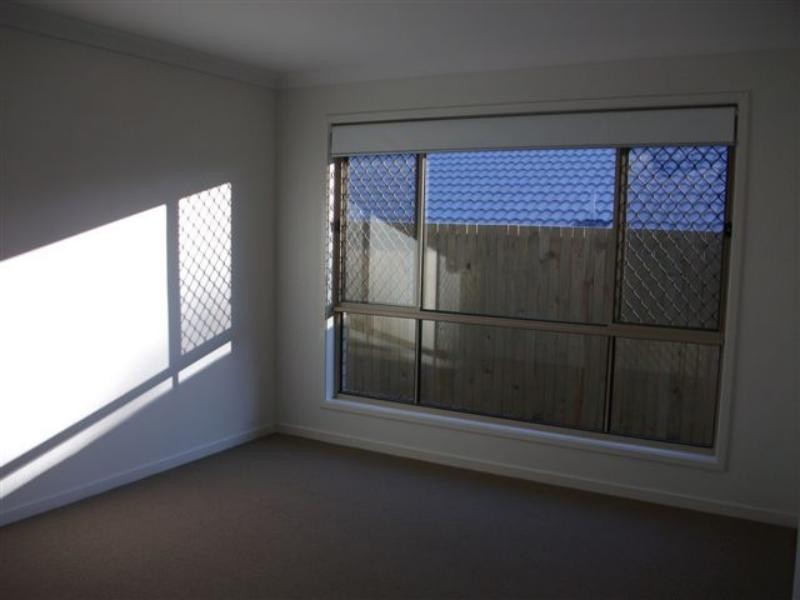 6 Pyrite St, Pimpama QLD 4209