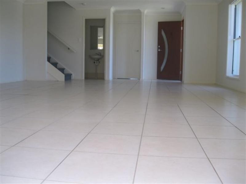 2/2 Hudson Ct, Coomera QLD 4209