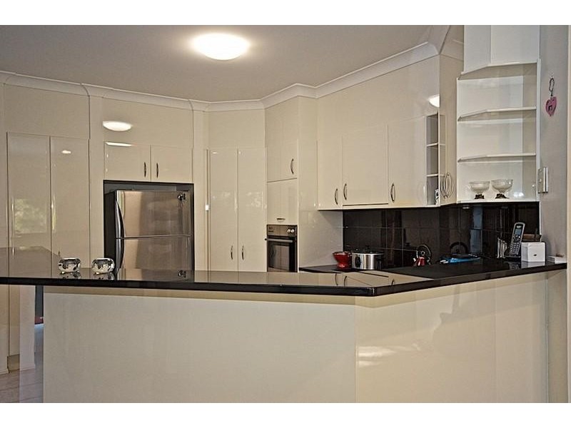 1 Delonix Ct, Arundel QLD 4214