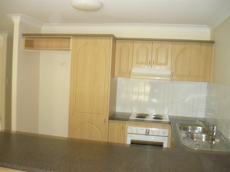 9 Woodbine Ct, Parkwood QLD 4214