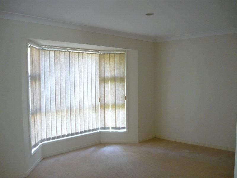 9 Woodbine Ct, Parkwood QLD 4214