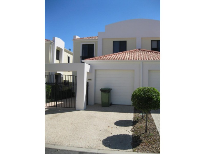 8868 Magnolia Dr, Hope Island QLD 4212