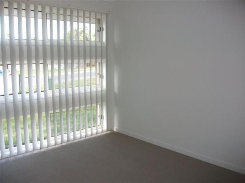 64 McLachlan Cct, Willow Vale QLD 4209