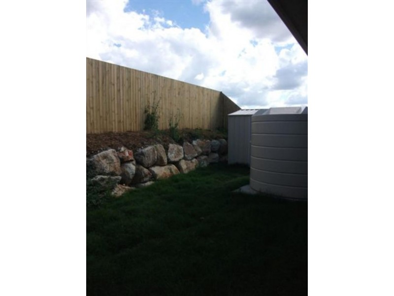 64 McLachlan Cct, Willow Vale QLD 4209