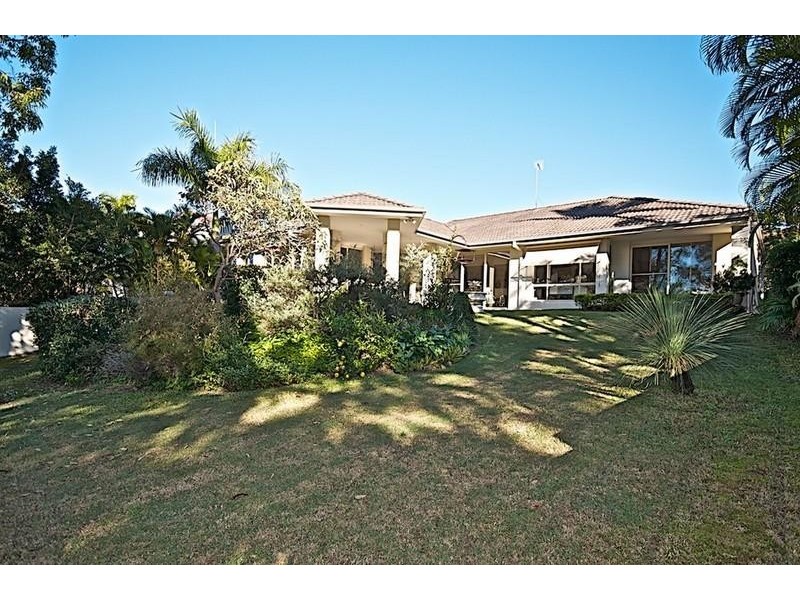 61 Chichester Dr, Arundel QLD 4214