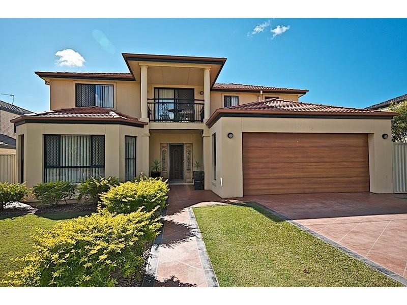 102 Crestwood Dr, Molendinar QLD 4214