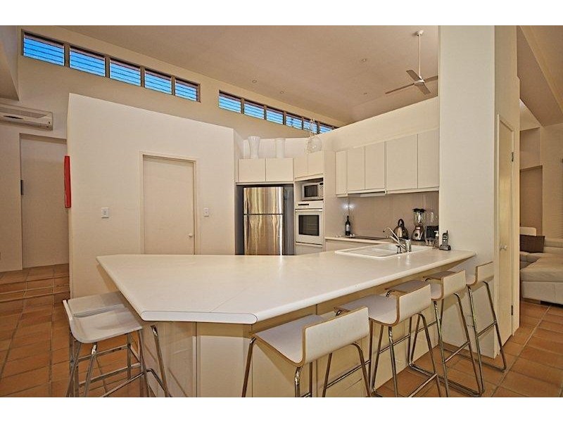 48 Fitzalan Cct, Arundel QLD 4214