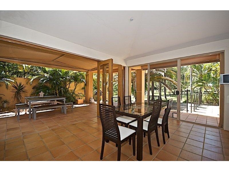 48 Fitzalan Cct, Arundel QLD 4214