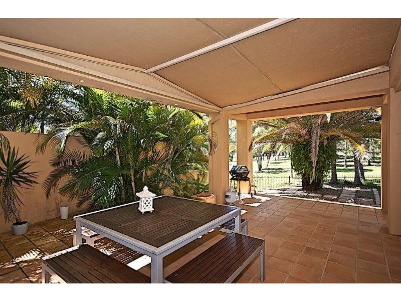 48 Fitzalan Cct, Arundel QLD 4214