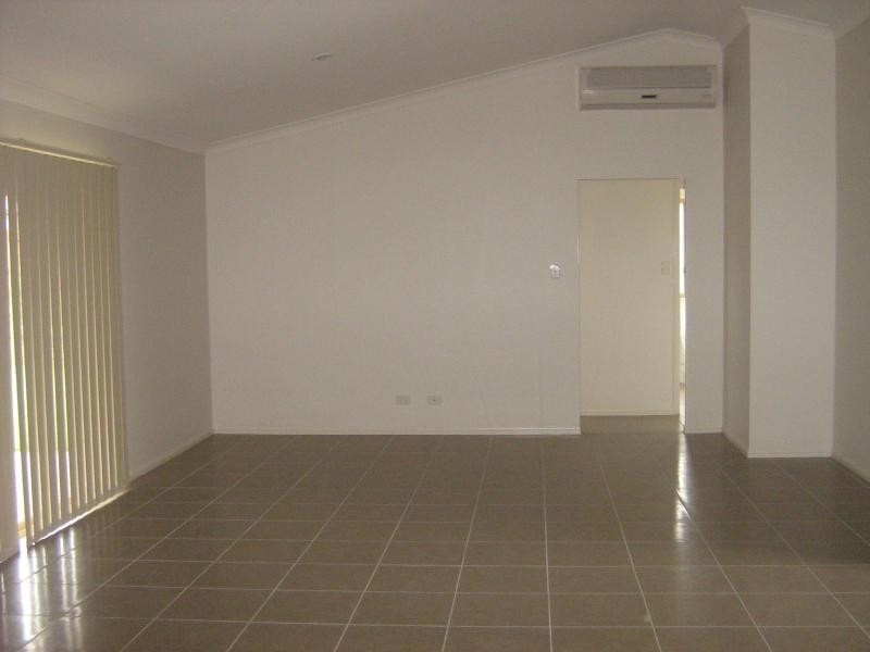 3 Leatrice St, Marsden QLD 4132