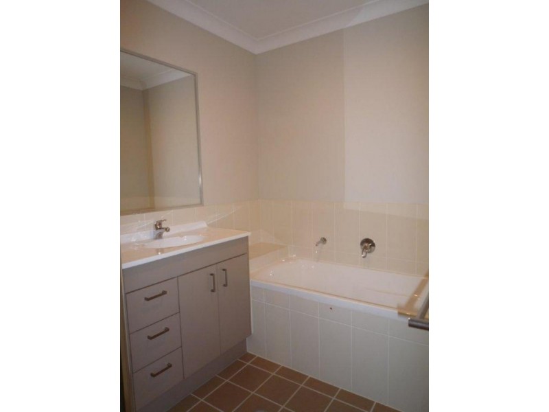 1  Montecarlo Cl, Loganlea QLD 4131