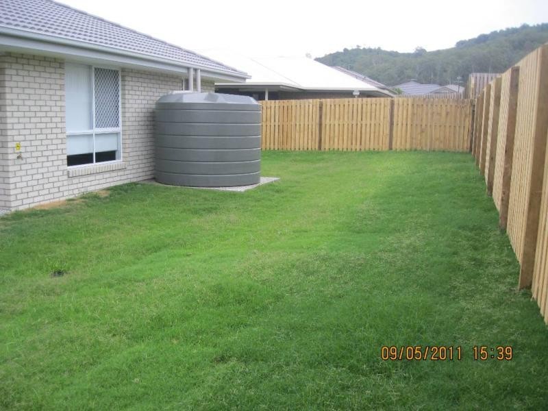 6 Breezeway Dr, Windaroo QLD 4207