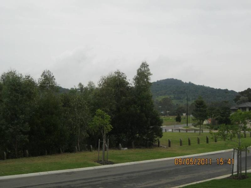 6 Breezeway Dr, Windaroo QLD 4207