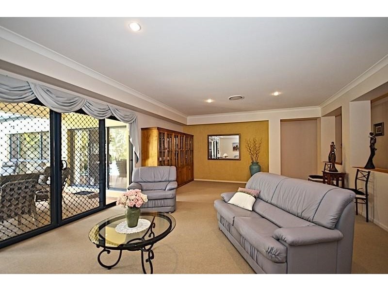 66 Christina Ryan Way, Arundel QLD 4214