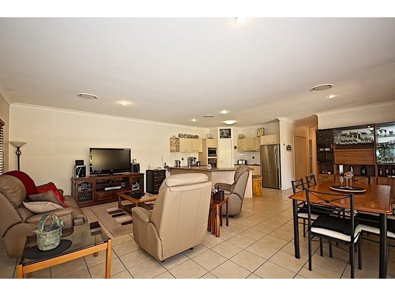 66 Christina Ryan Way, Arundel QLD 4214