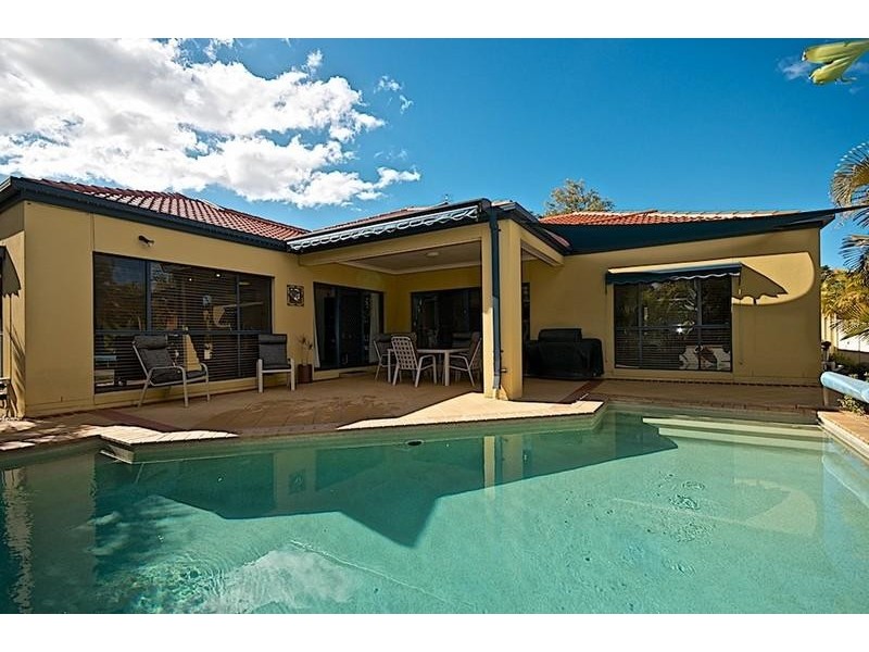 66 Christina Ryan Way, Arundel QLD 4214