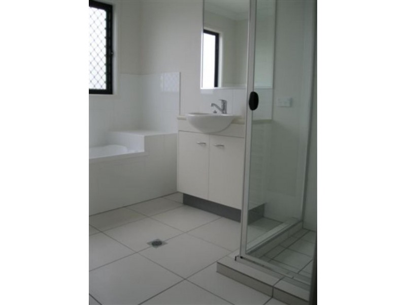 54 Lisa Cres, Coomera QLD 4209